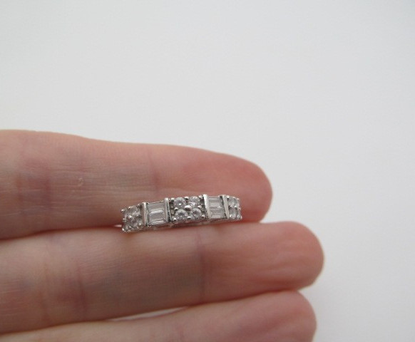 925 Sterling Silver Clear Sparkling Stone Contrast Round & Baguette Ring Sz 6