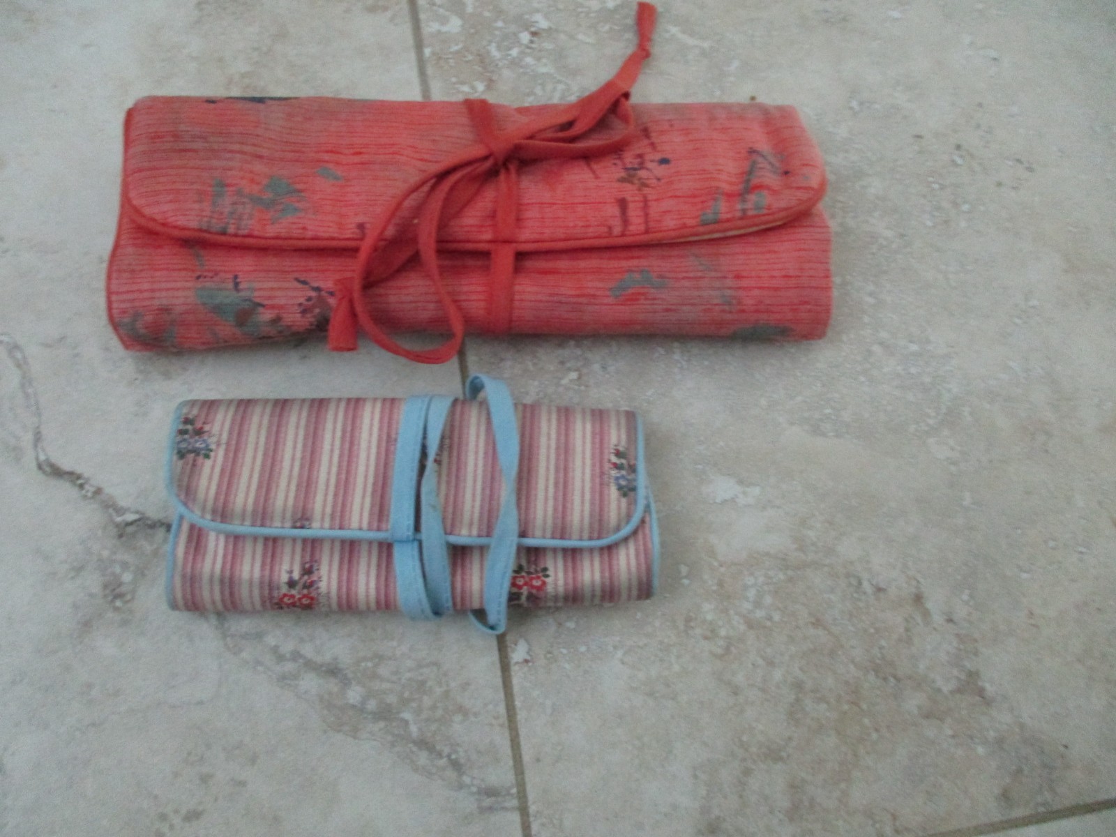 Vintage Travel Jewelry Roll Bags Lot – large 14 x 9 & small 7in x 5 in