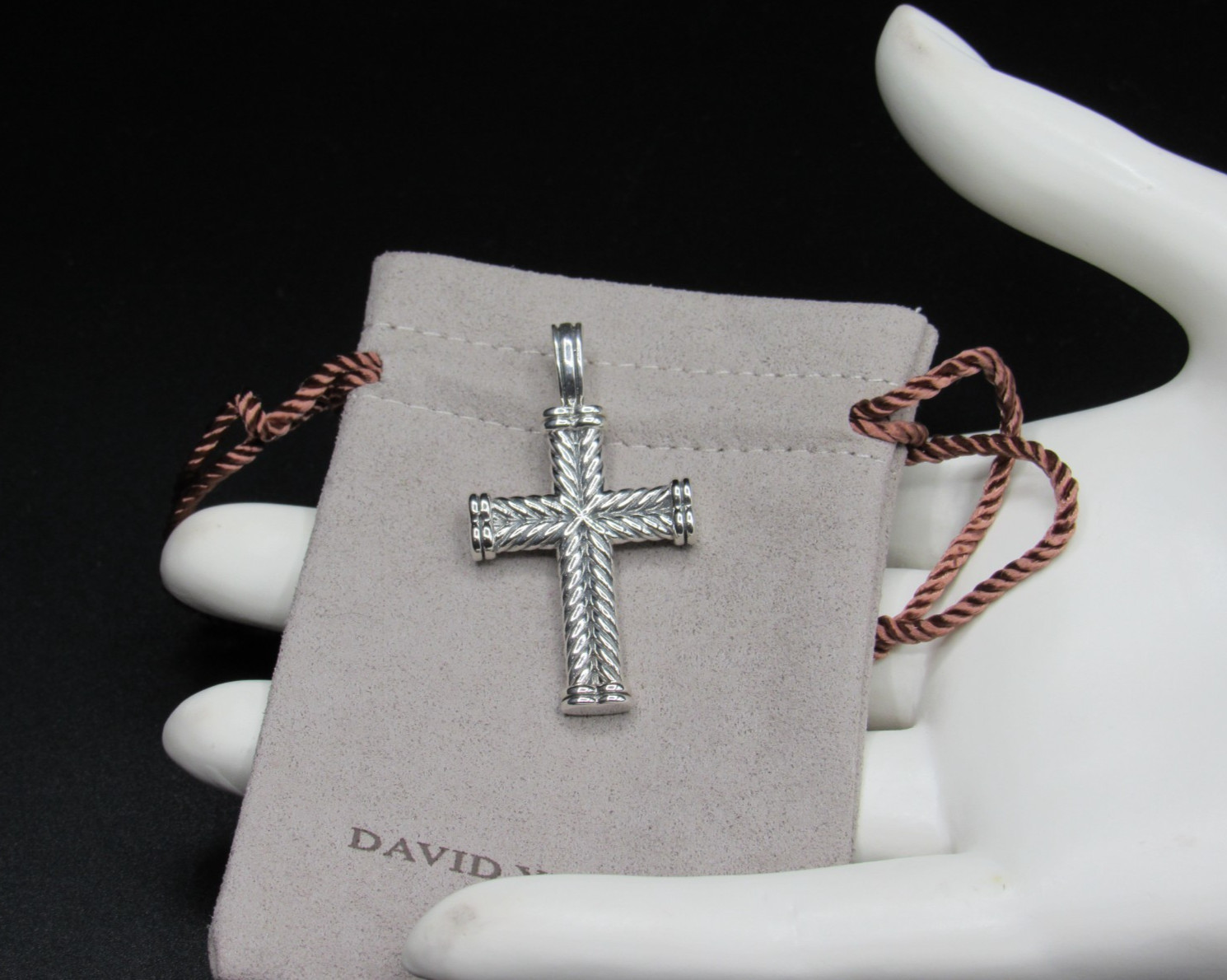 DAVID YURMAN CROSS CHEVRON PENDANT