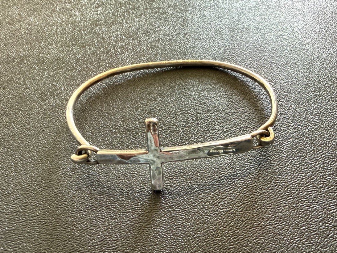 JAMES AVERY HORIZON CROSS HOOK ON BRACELET HAMMERED STERLING SILVER SM-MED 7.25”