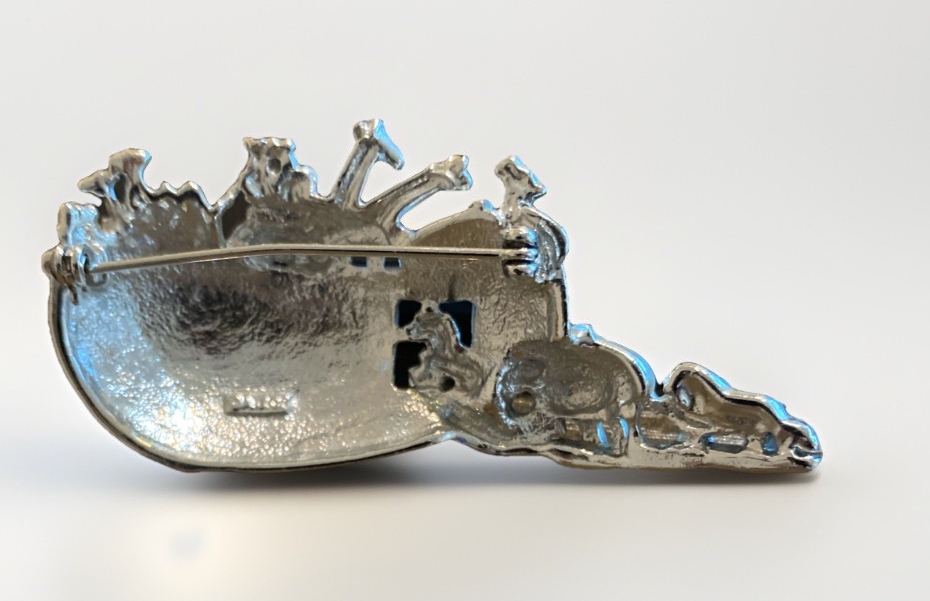 Vintage Noahs Ark Pin Brooch Silver Toned