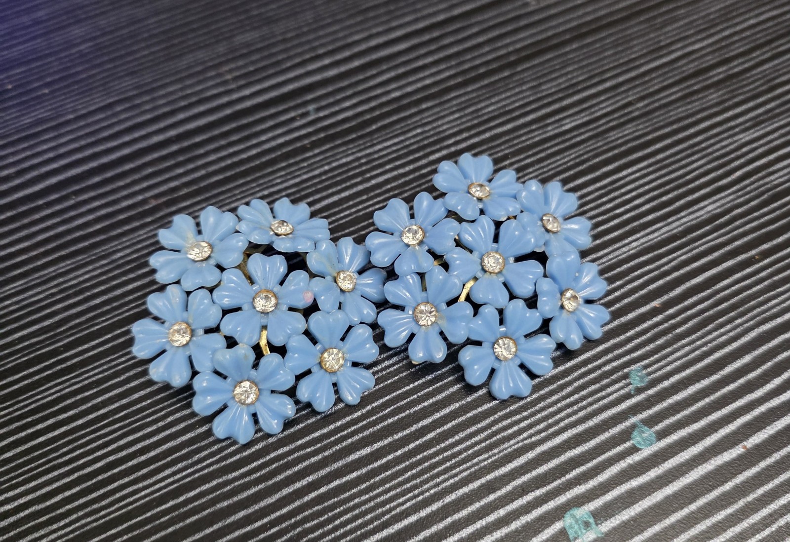 Blue & Gold Plastic Flower Cluster Brooch Pin, Flowers & Plants Theme