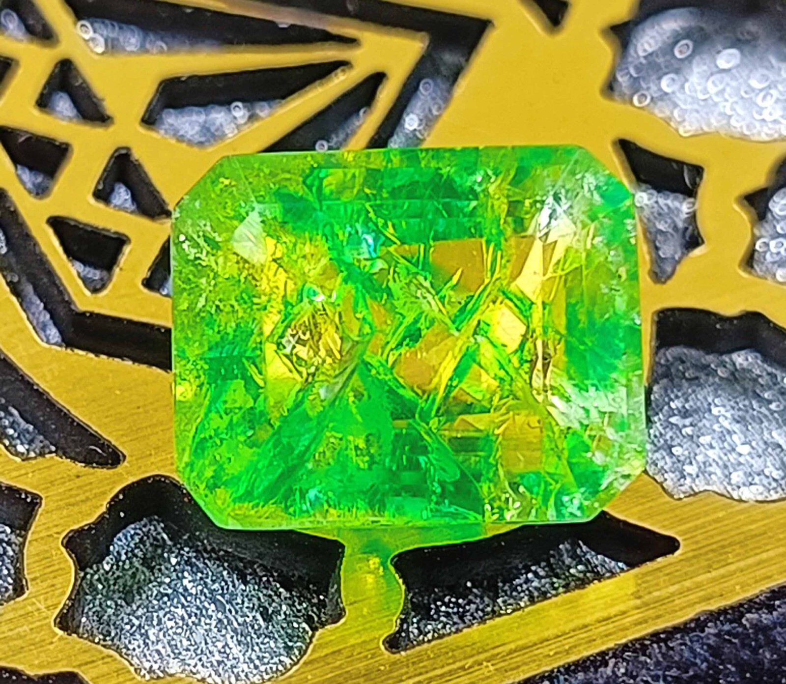 5.00 Ct IGL Zambia Gemstone Green Emerald Natural Faceted Emerald Cut Gems! AUN