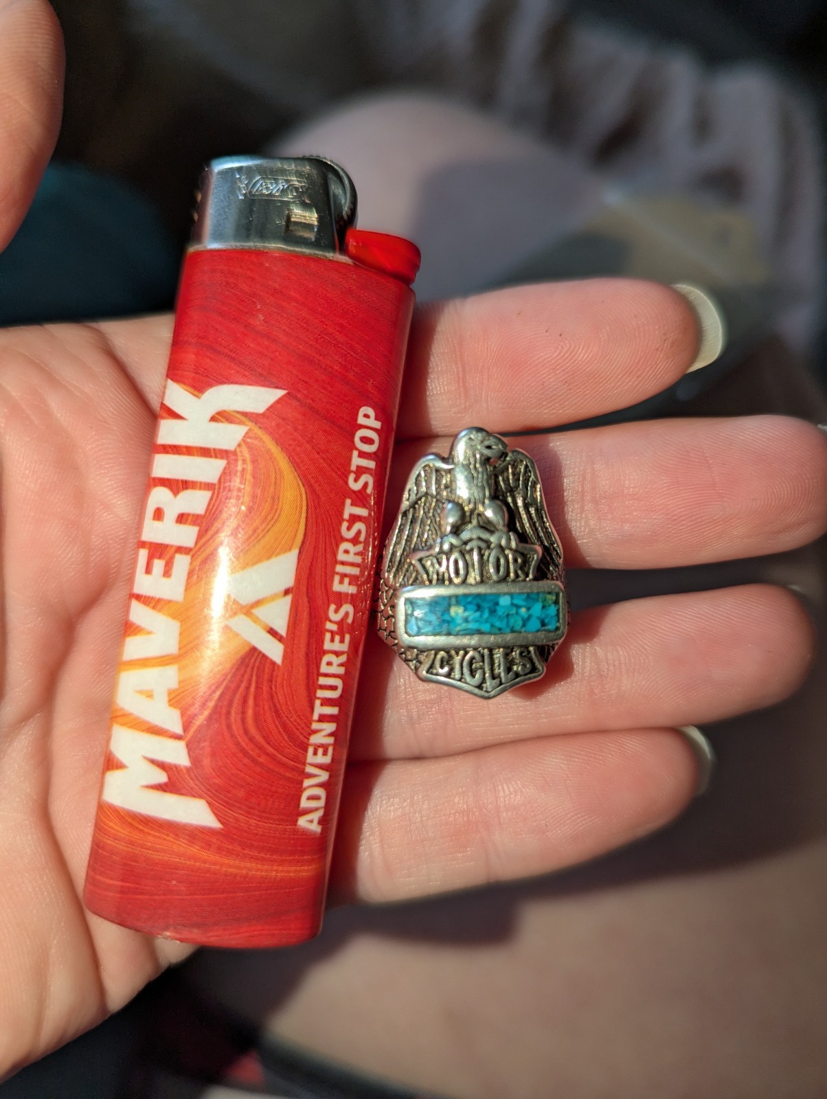 vintage 1985 G&S biker ring featuring a detailed eagle atop a shield Size 12
