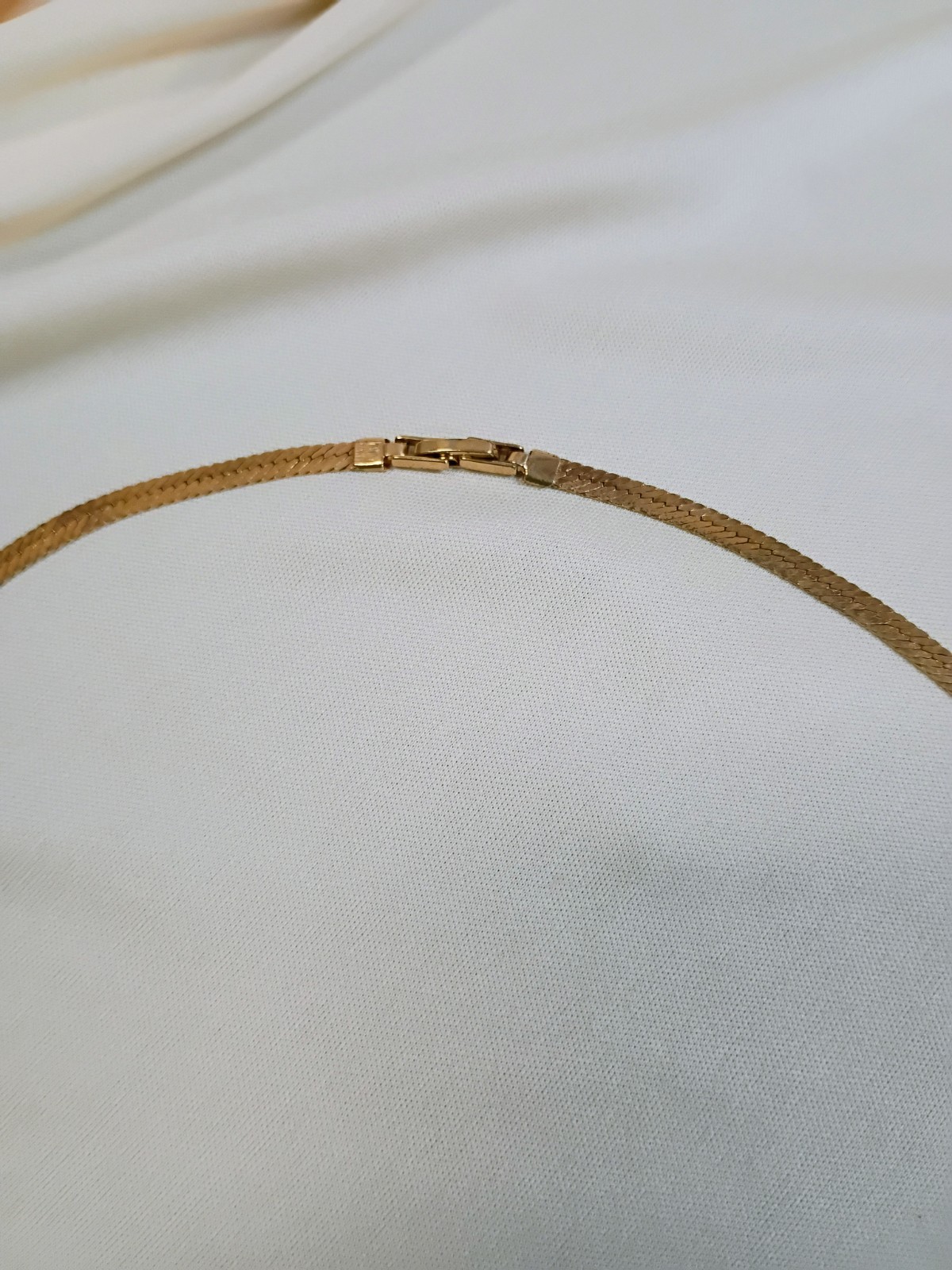 Gold Tone Herringbone Chain Necklace Box Clasp No Stone approx. 18in