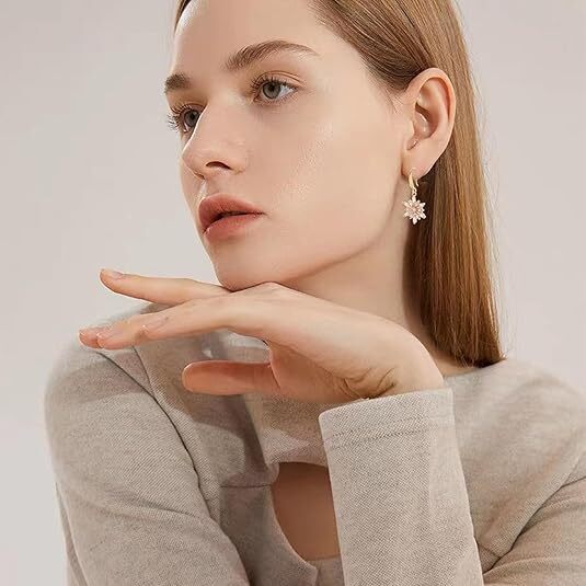 Total of Exquisite Delicate Minimalist Snowflake Shaped Alloy Dangle Earrings