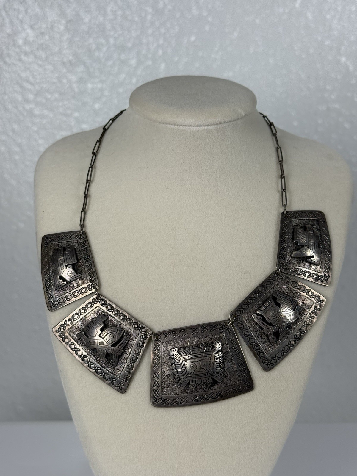 VTG 900 Silver Storyteller 15” Necklace 5 Panel South American Pre Colombian