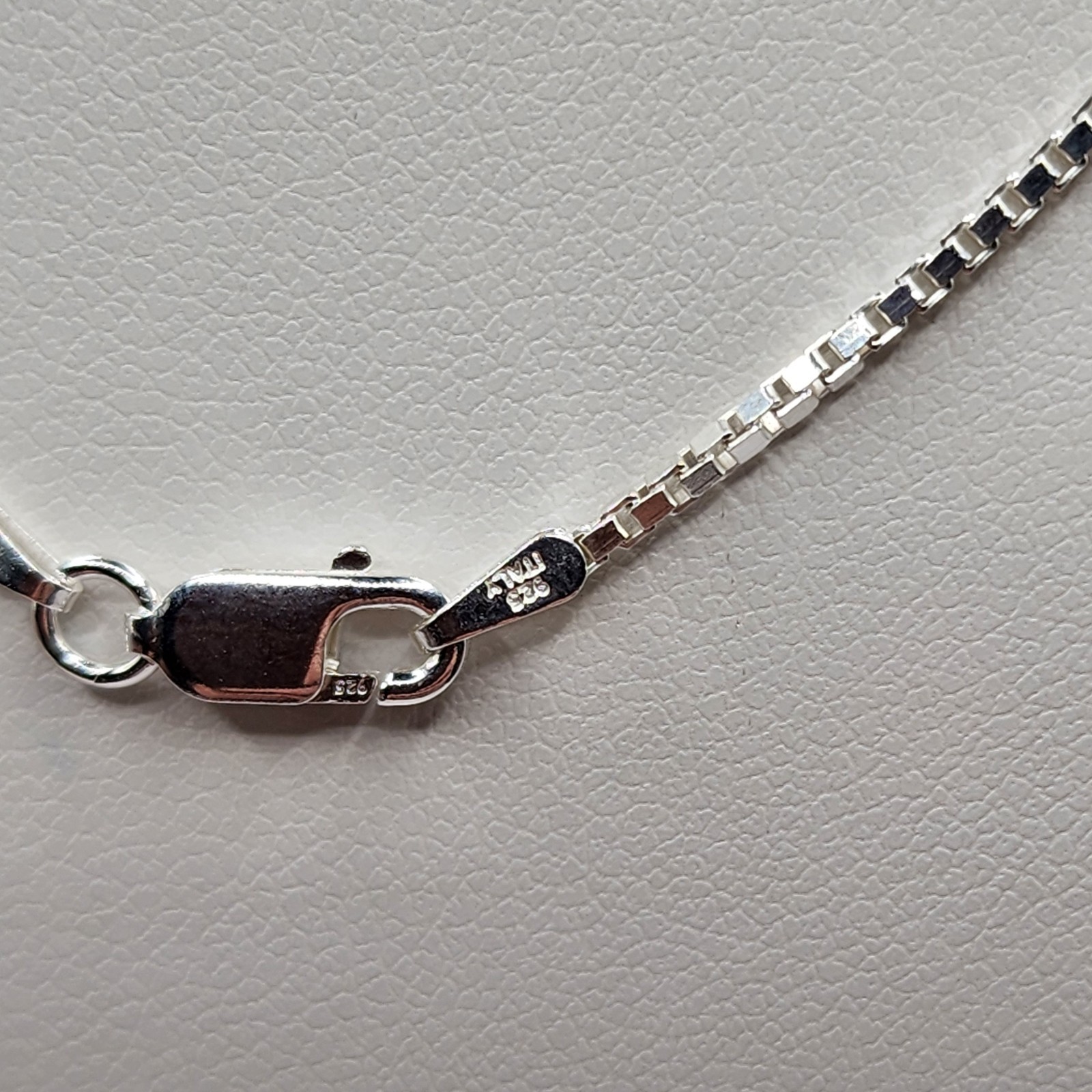 925 NEW Italian Sterling Silver Box Chain 18″ 1mm Width