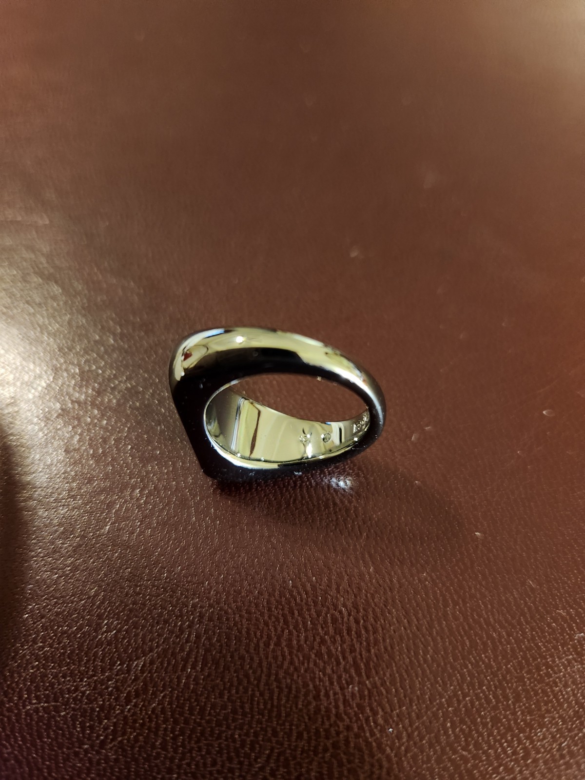 Henri Bendel Gray Smooth Metal Geometric Shape Band Ring Sz 6 (Price Correction)
