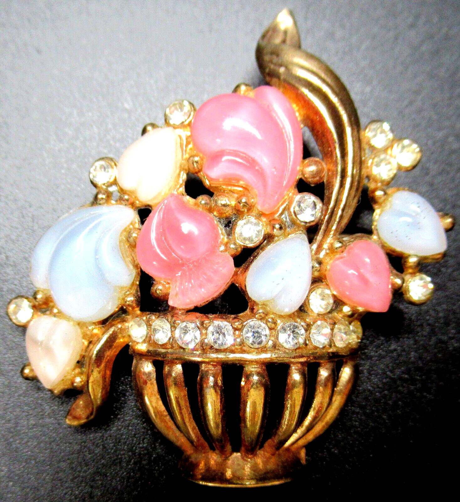 LISNER 1947 Moon Magic Pink & Blue Fruit Salad Glass Flower Basket Pin Brooch