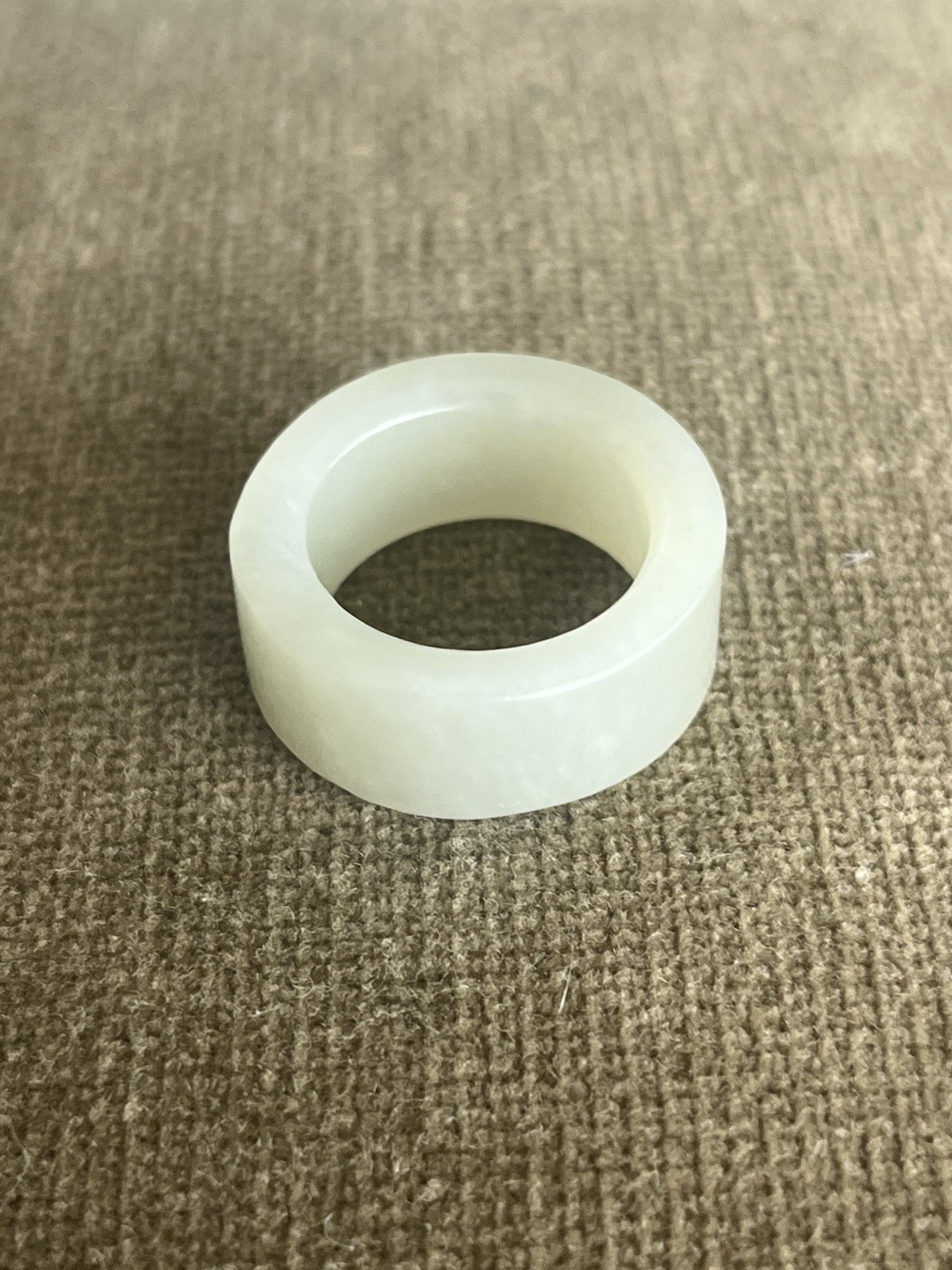 Off white/very light green Nephrite Jade Band Ring