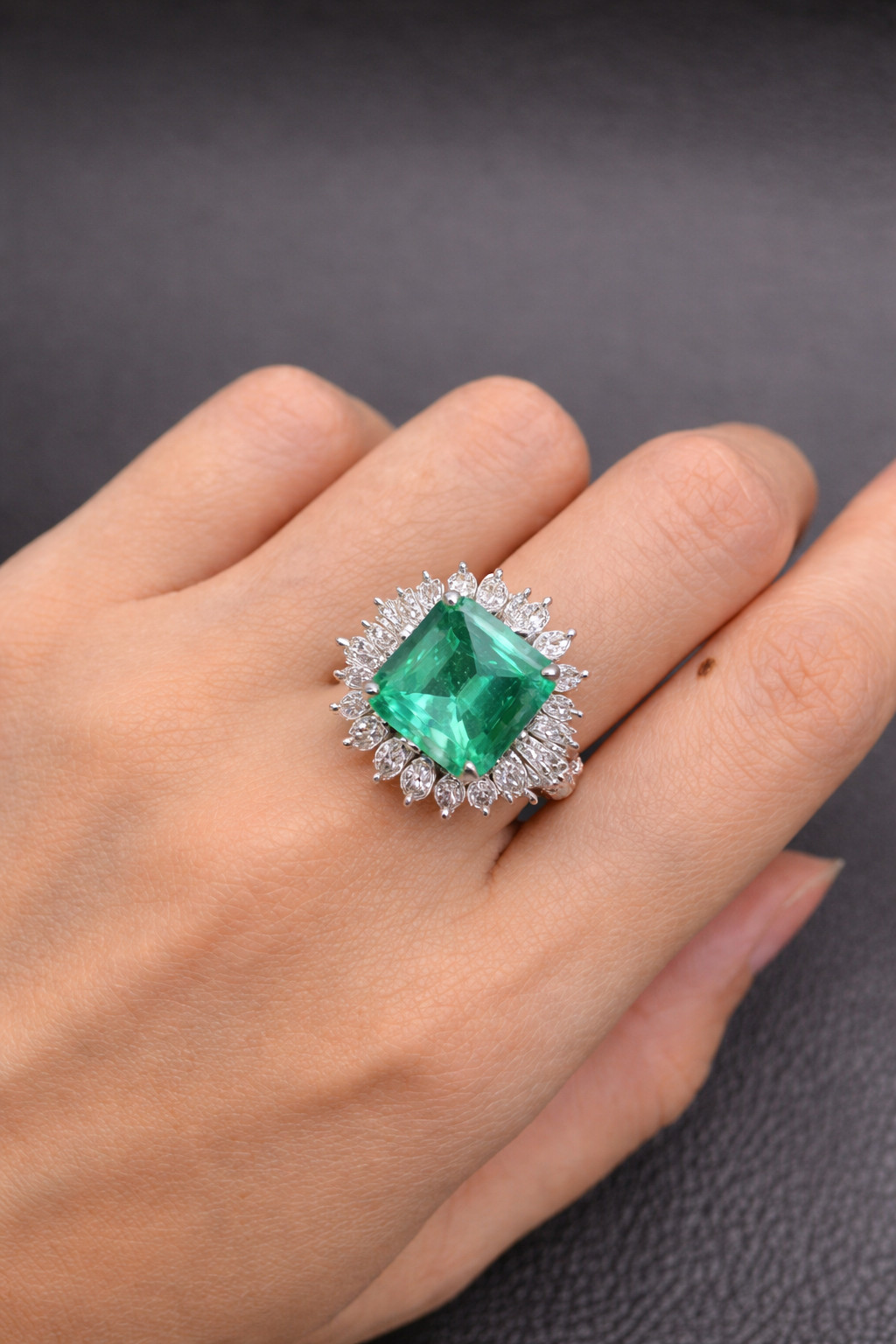 IGL Certified 4.50 Ct Natural Emerald & Diamond Wedding Gift Ring 14K White Gold