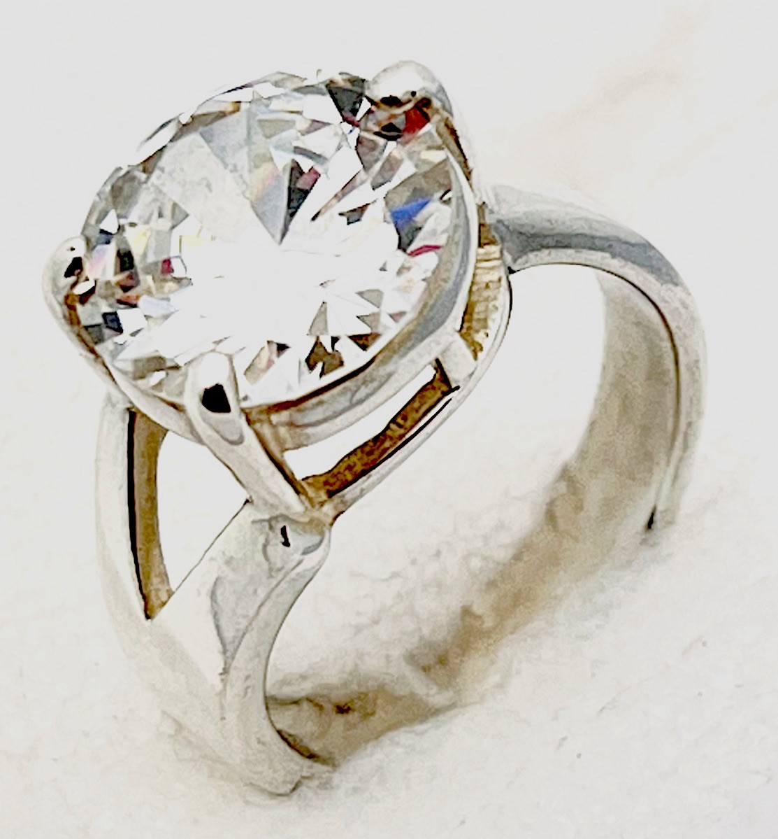 Sterling Silver 925 7.7 Gram Prong Set Round Brilliant Cut CZ Ring Size 8 1/2