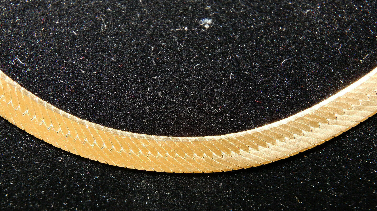 Wide 14k Yellow Gold Herringbone Necklace 20″ Long x 1/4″ Wide, 21+ Grams Italy