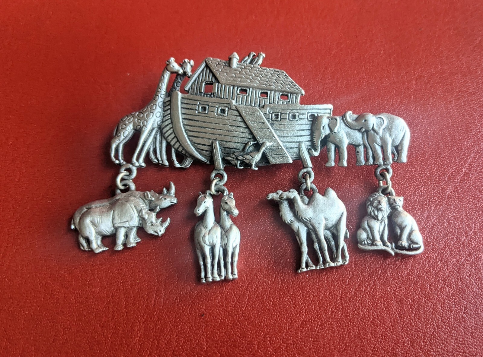 Noahs Ark JJ Jonette Jewelry Signed Brooch Pin Pewter Dangling Animal Pairs