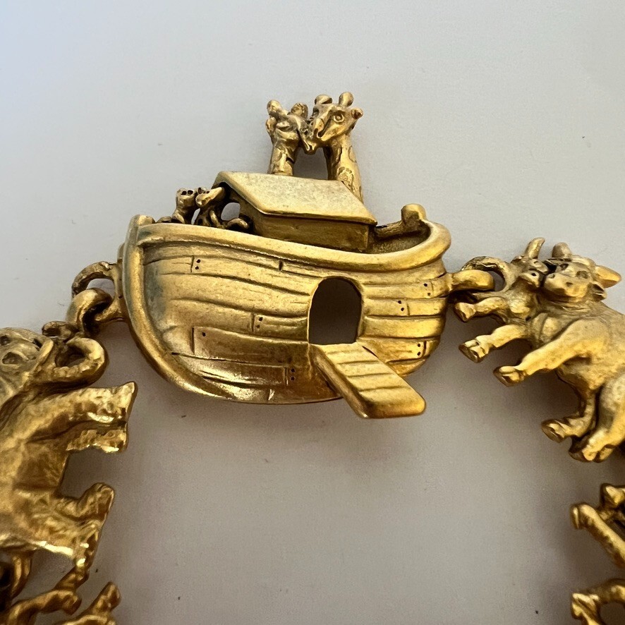 AJC Vintage Noah’s Ark Bracelet Brushed Gold Animals Signed NOS 1980s Noahs 6.5″