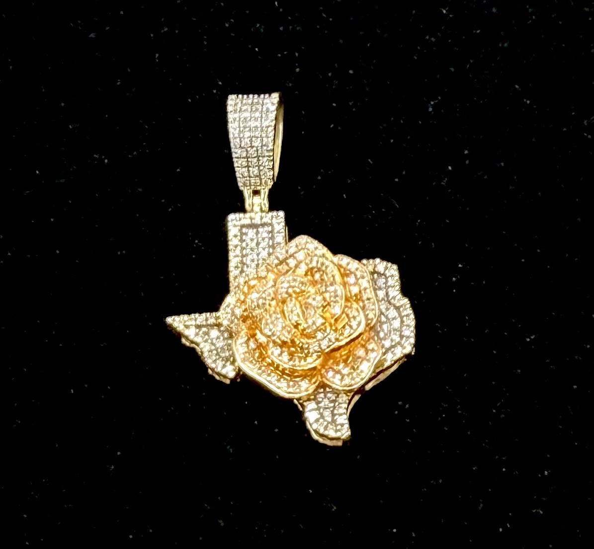 10k Gold Pendant Rose Texas State Diamonds 5.3 grams Flower Map