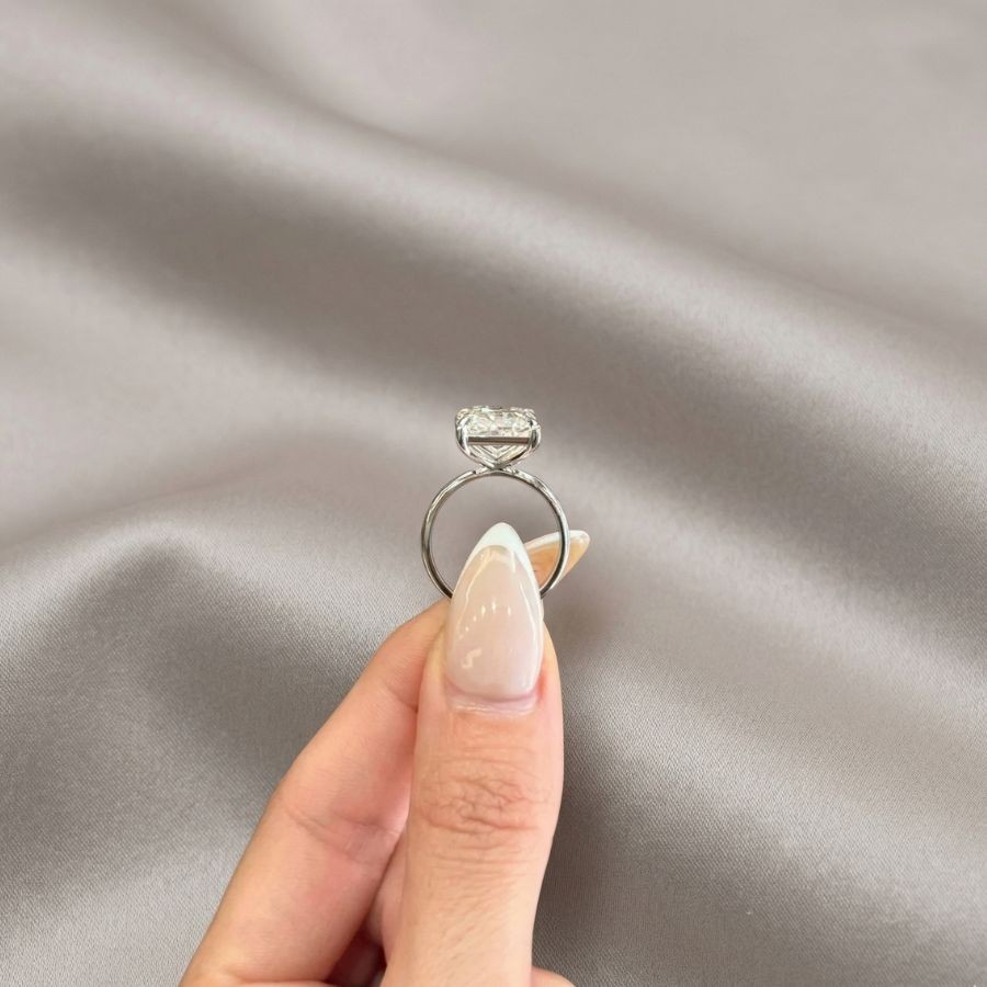 3.00Ct Radiant-Cut VS1 Lab Grown Diamond Wedding Engagement Ring 14k White Gold