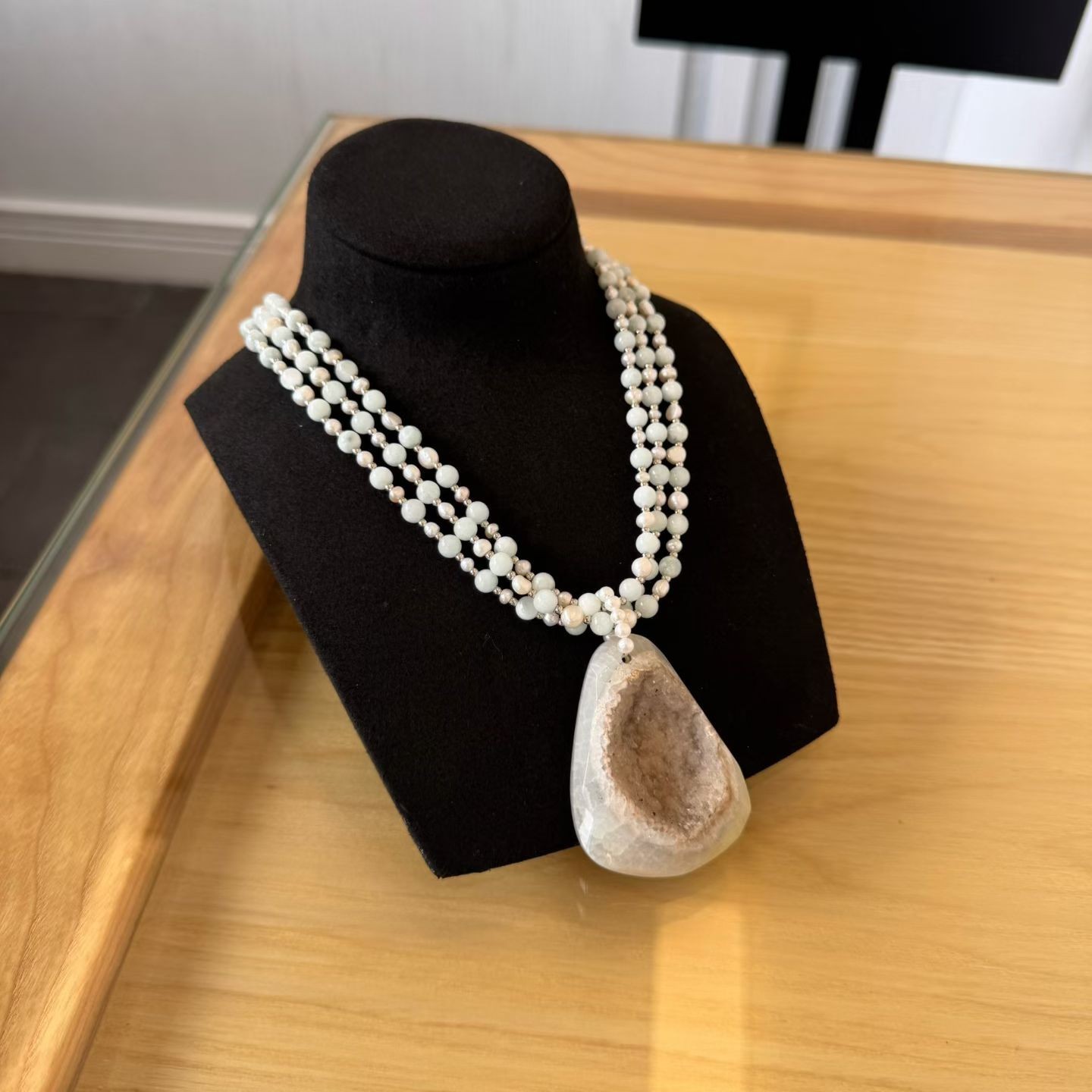 natural agate white south sea pearl necklace