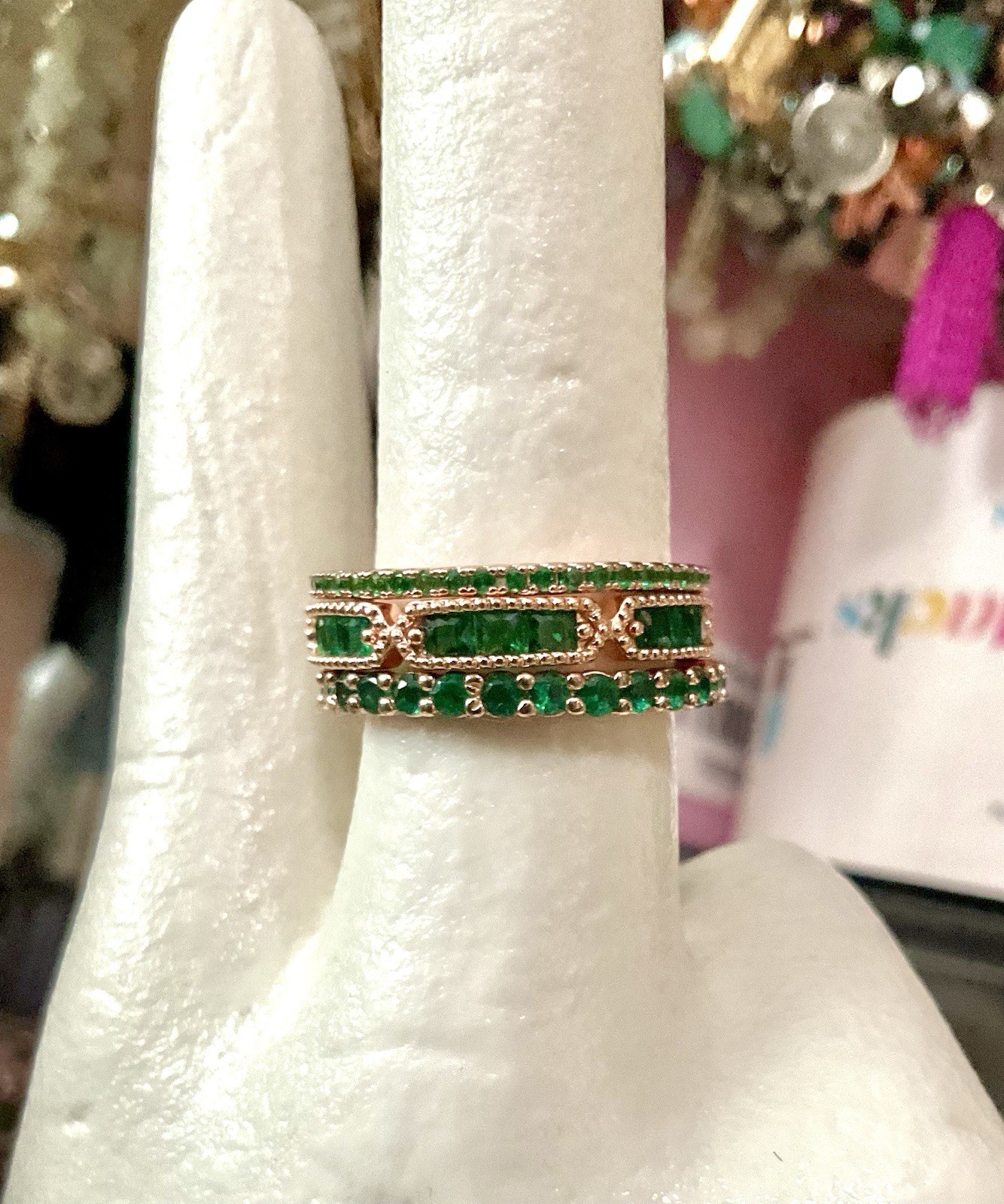 Bomb Party Retro Farmhouse Size 8 Ring In Rose Gold With Emerald Stones.
