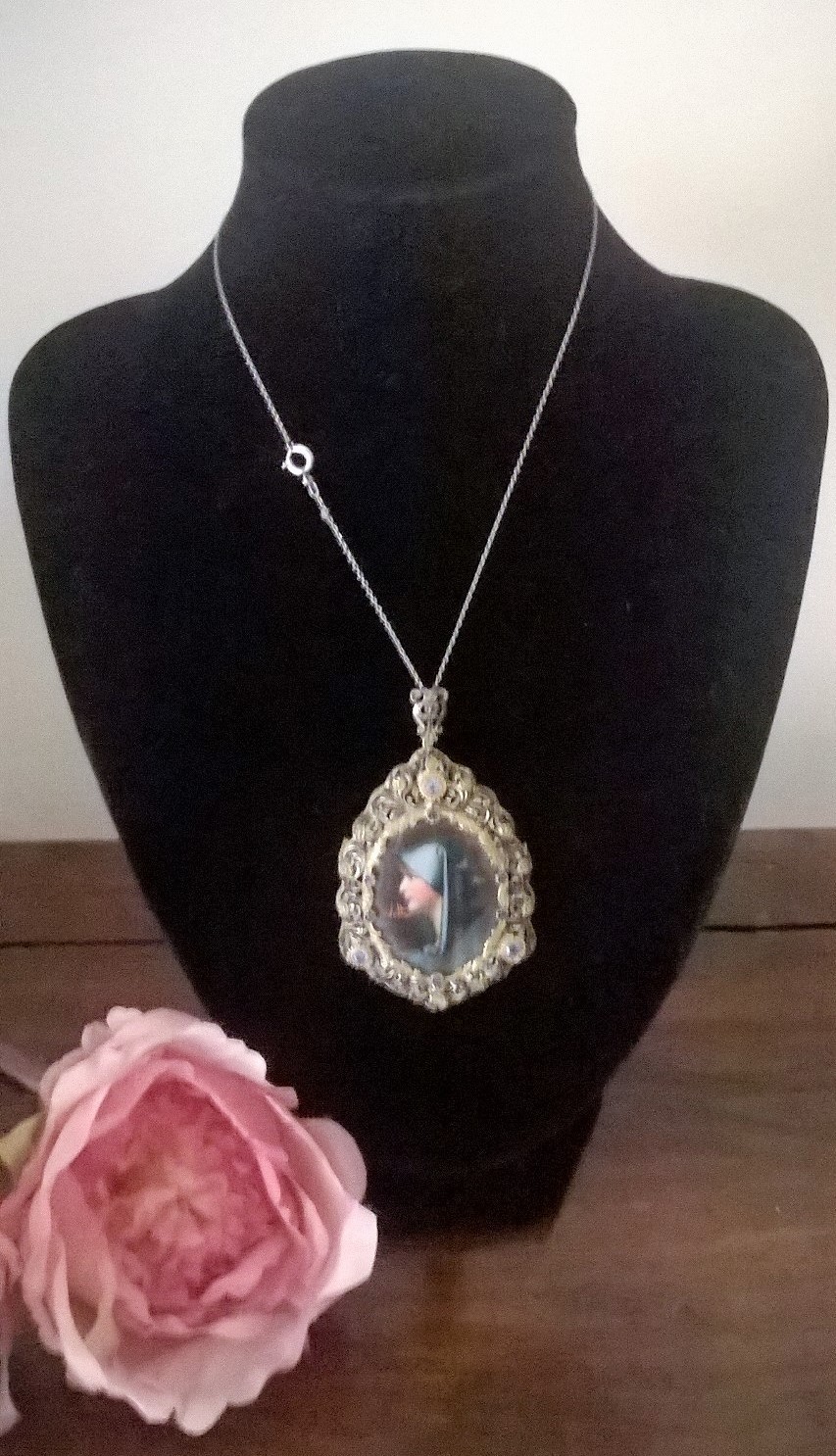 NECKLACE. PAINTED MADONNA signed Walter-1910-1920-SILVER HALLMARKS 800 + GOLD 750