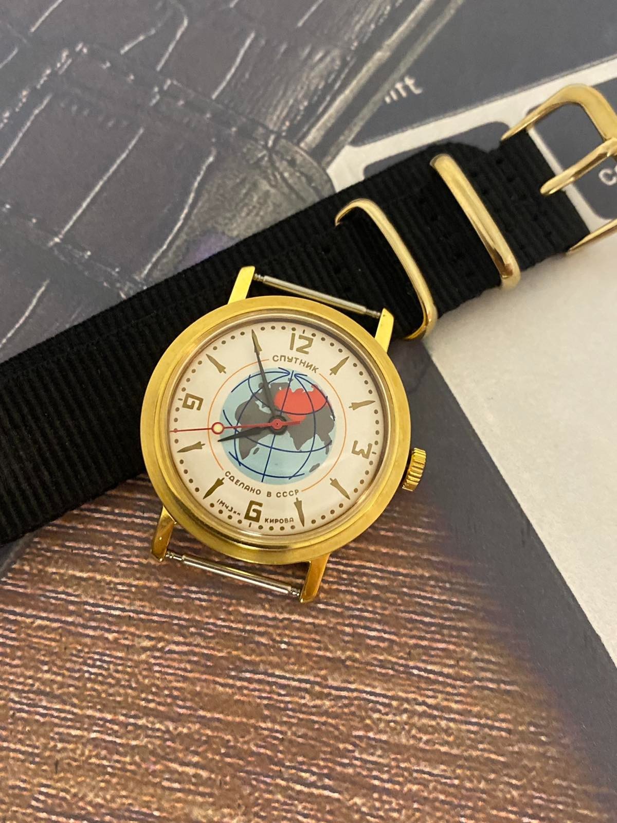 Sputnik Kirov Mechanical Men’s Watch Space Theme White Dial Gold Tone