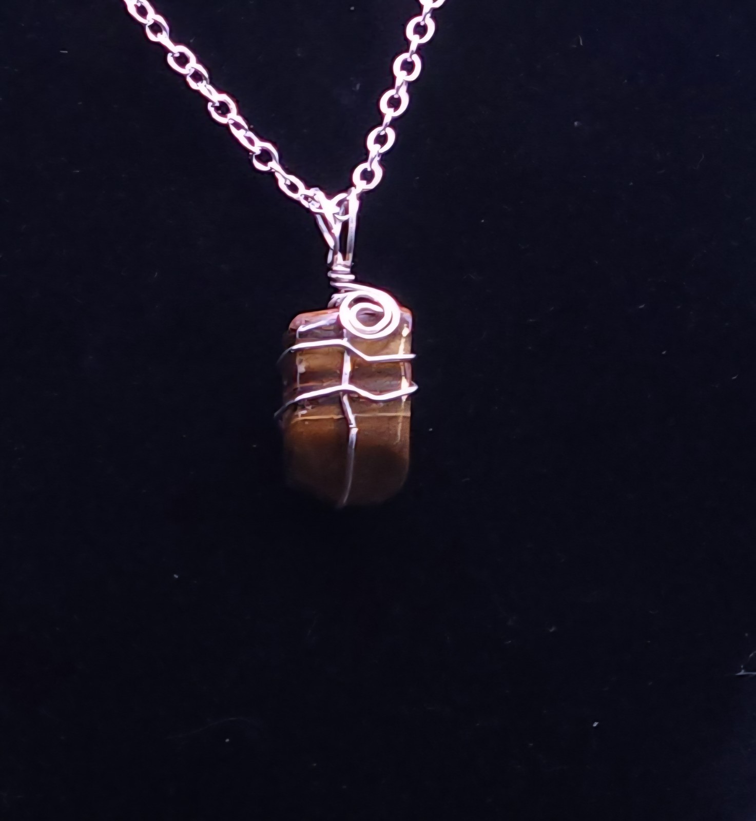 Handcrafted Sterling Wire Wrapped Tigers Eye Pendant On 18″ Rolo Chain