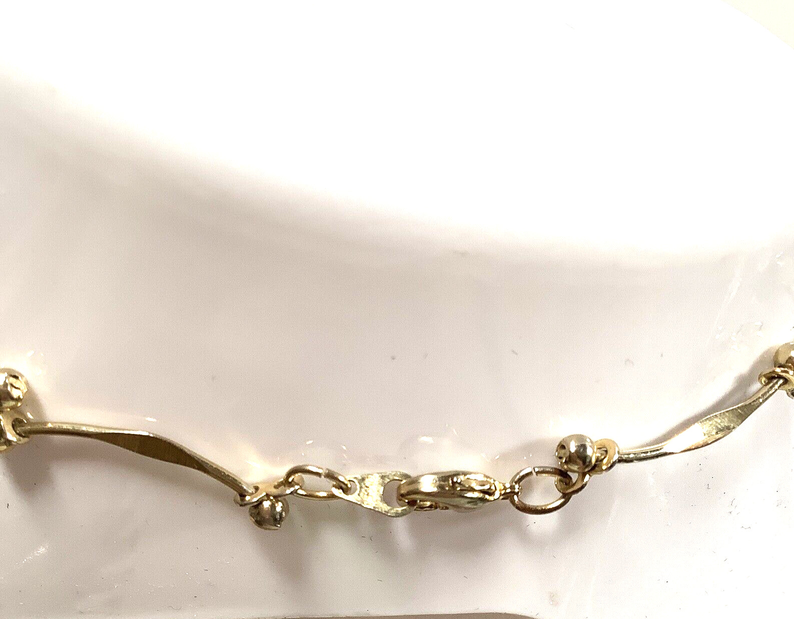 Gold Tone Curved Bar and Ball Design Anklet 9″ Made in Korea
