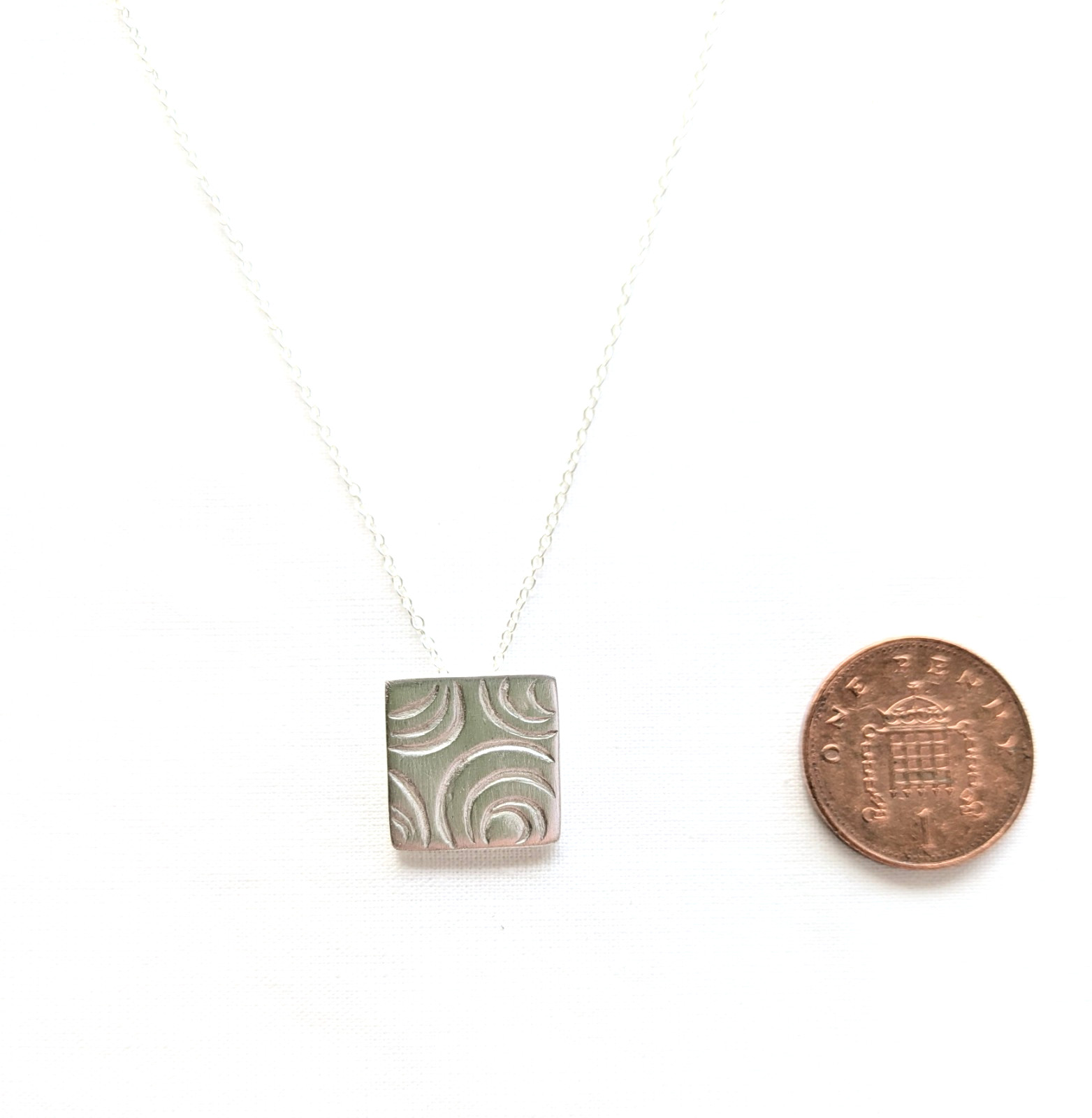 Handmade UK 999 Fine Silver Concentric Circles 15mm Square Pendant Necklace Gift