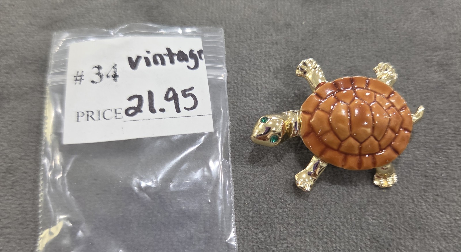 Vintage Turtle Pin Brooch Enamel Gold Tone Metal Emerald Green Rhinestone Eyes