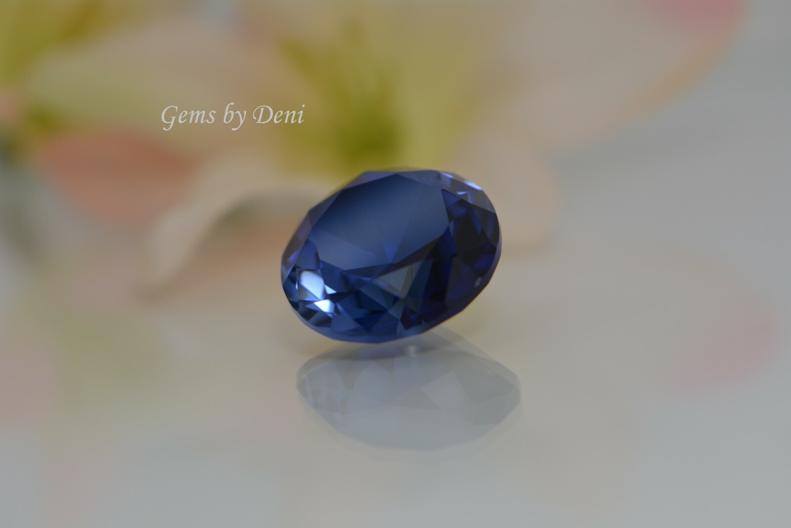 Lab-Created Blue Sapphire Round Faceted (1mm to 15mm)