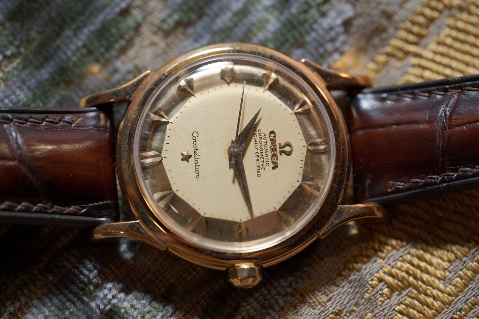 Vintage Omega Constellation Pie Pan Dial 18k Yellow Gold 2582/2853 SC circa 1956