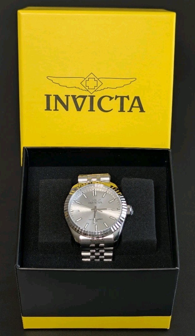 Invicta Specialty Men’s Watch (Model 47479) – Silver Dial – 43mm