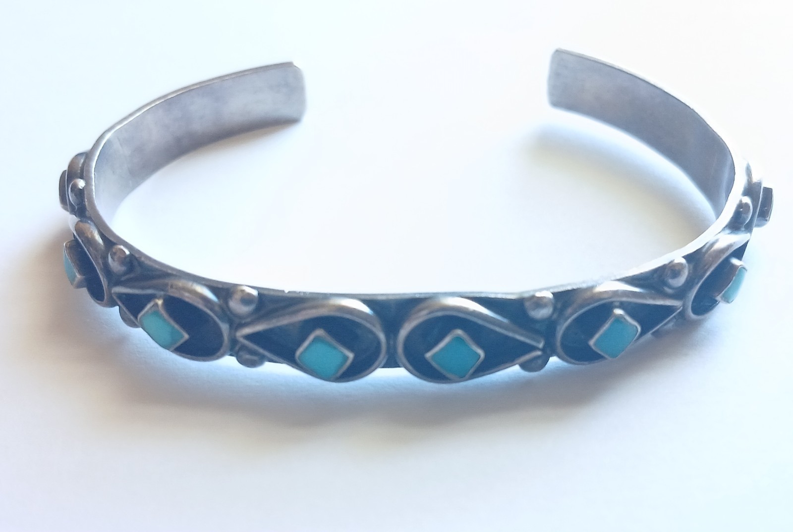Vintage Zuni Turquoise Sterling Silver Shadowbox Cuff Bracelet Signed CACHINI