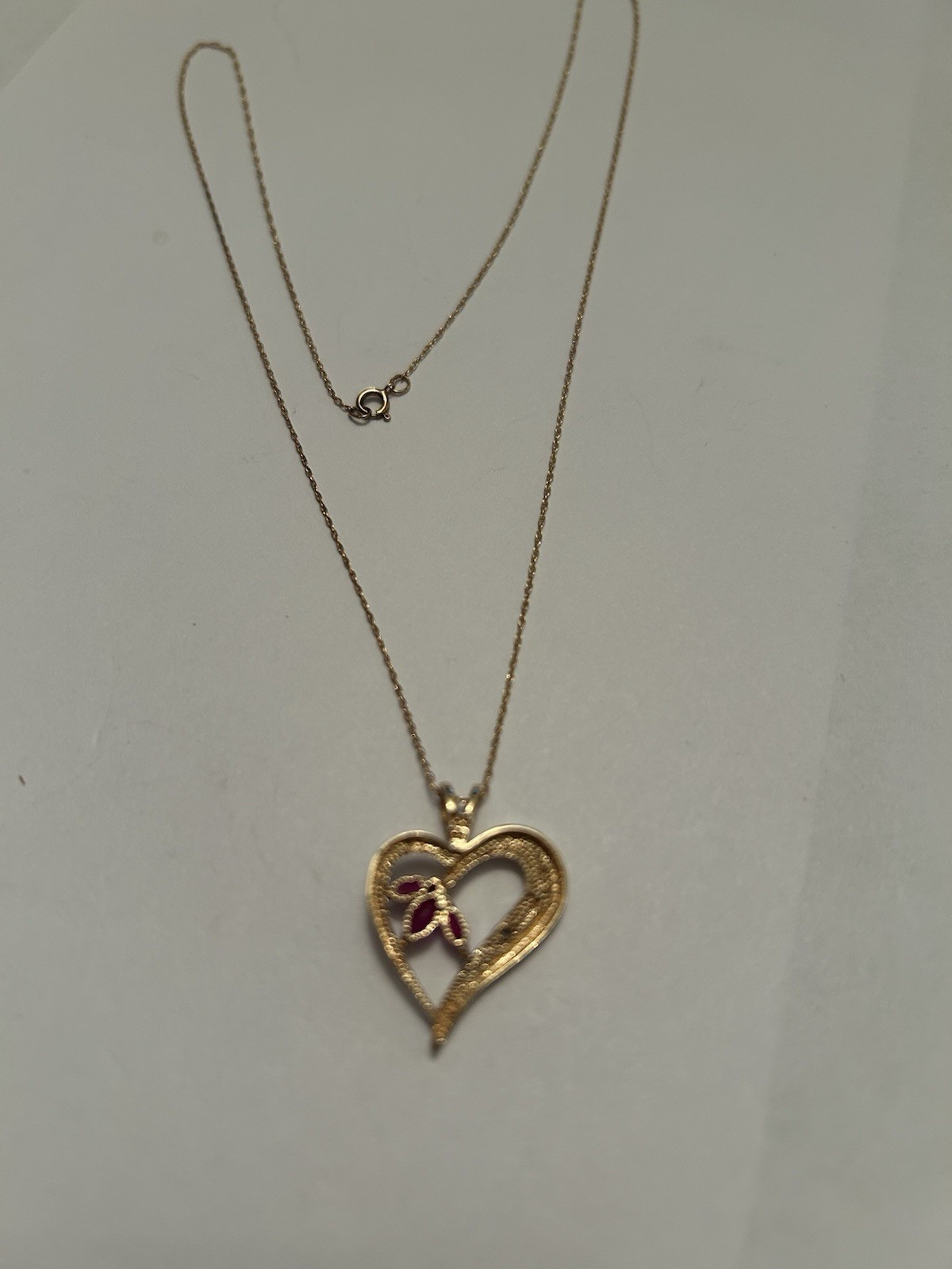 Vintage 2 GRAMS 10K YELLOW GOLD RUBY HEART PENDANT 18” 10K YELLOW GOLD 18” CHAIN