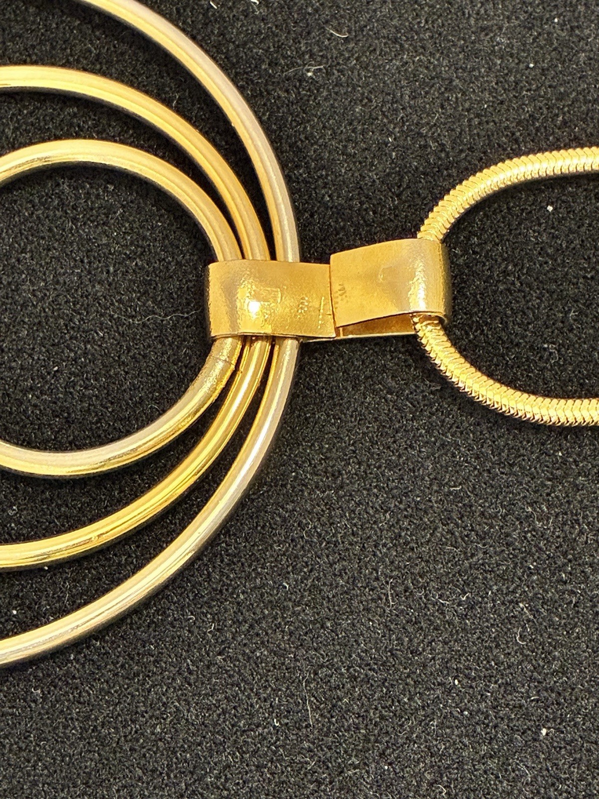 Minimalist Gold Tone 3-Ring Concentric Statement Pendant Necklace 14″ Chain