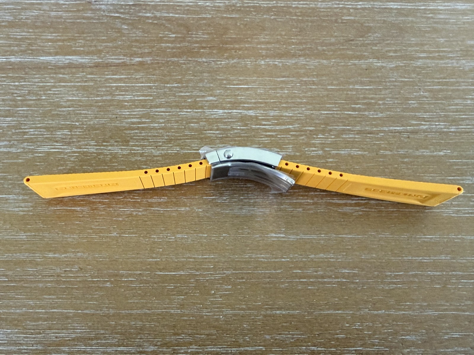 Breitling SuperOcean Diver Pro Yellow Rubber Strap Buckle A17375 22-18mm 364S