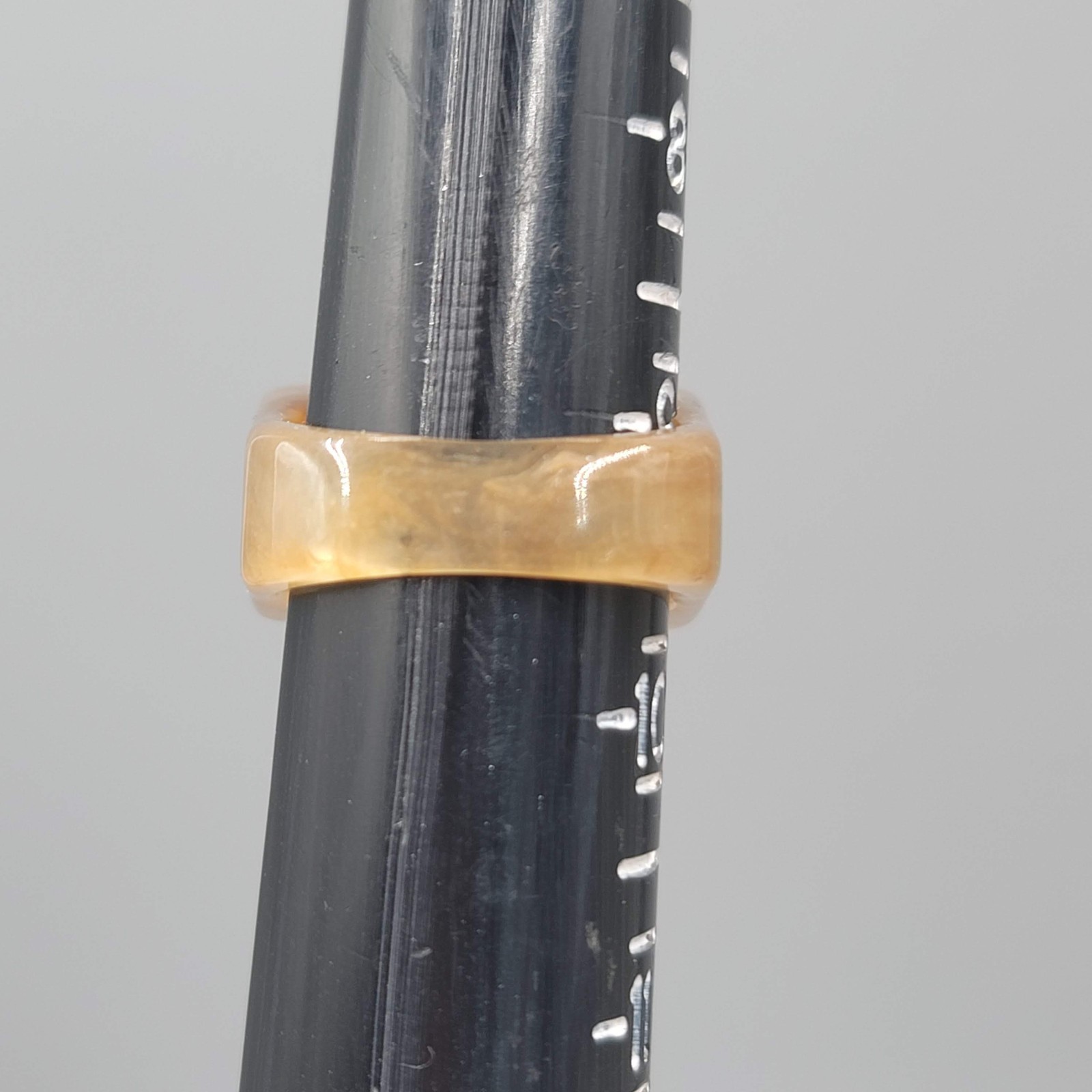 Translucent Marbled Brown Acrylic Resin Fashion Ring Sz 9.25
