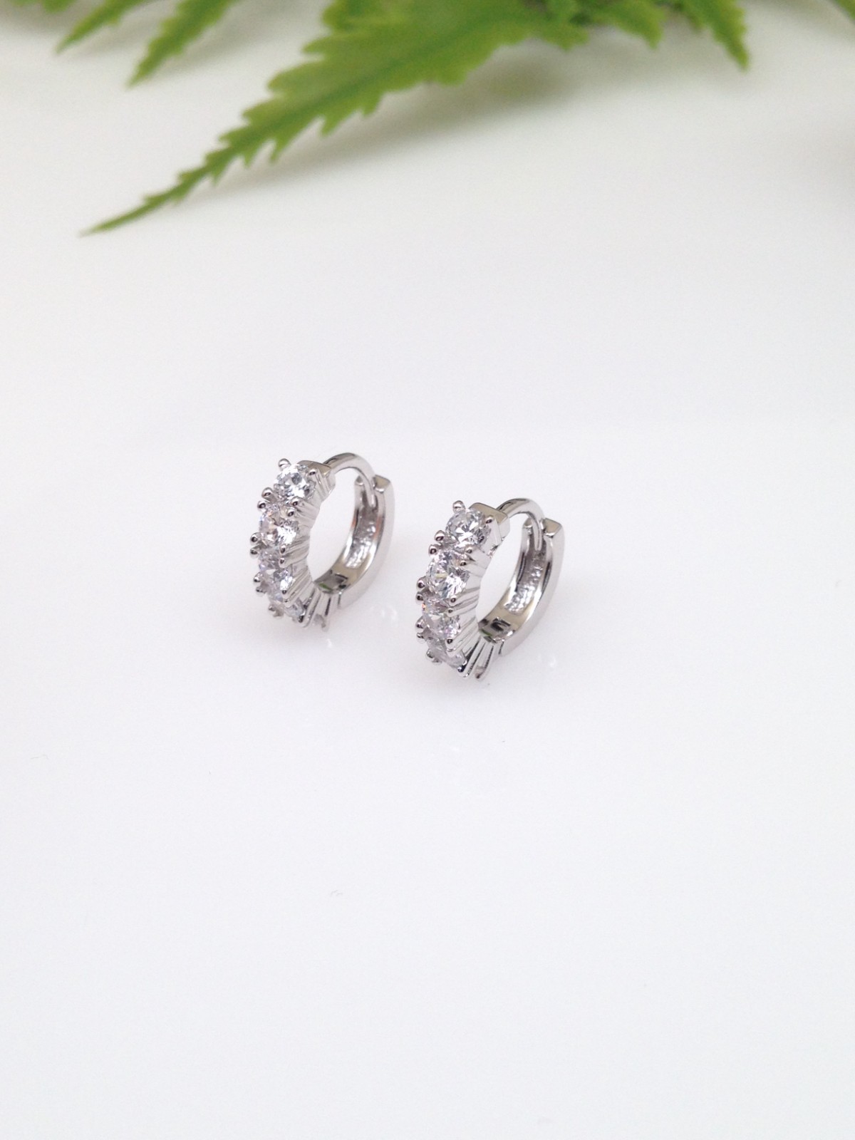 925 Sterling Silver CZ Huggie Hoop Earrings Tiny Hoops Women 10mm/7.8mm x2.8mm