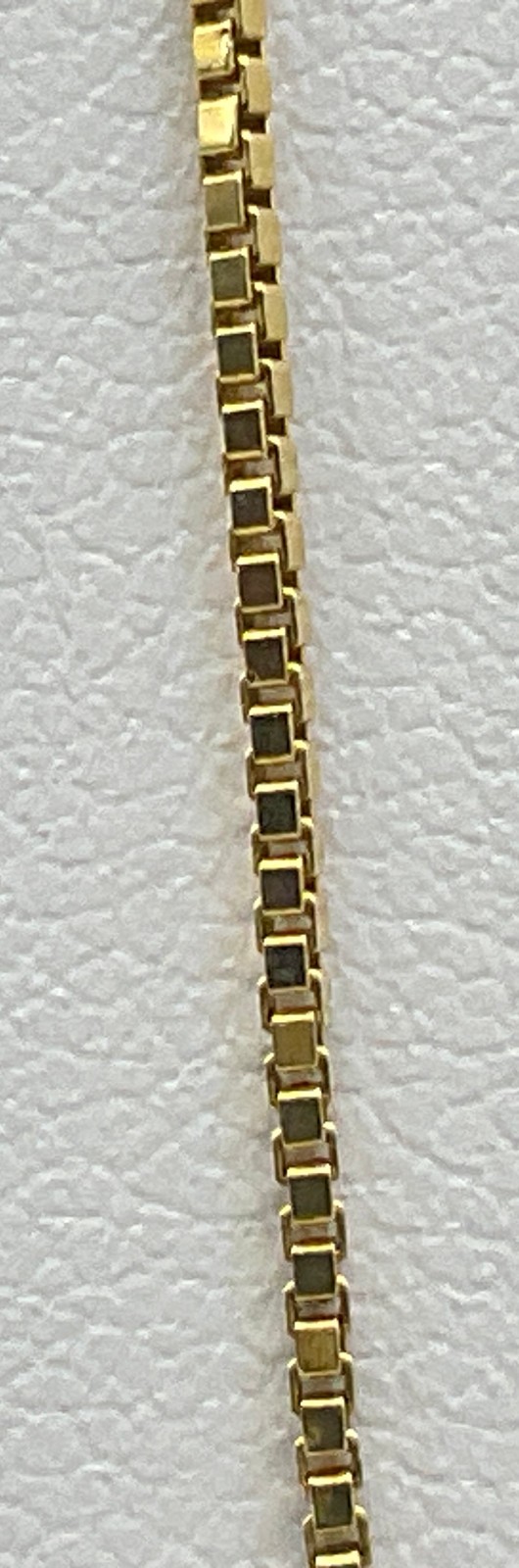 14k Gold Box Link Chain Necklace Unoaerre Italy 18in, 2.5g, 0.8mm