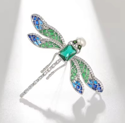 EXQUISITE SILVER PLATED & GENUINE CUBIC ZIRCONIA & PEARL DRAGONFLY BROOCH