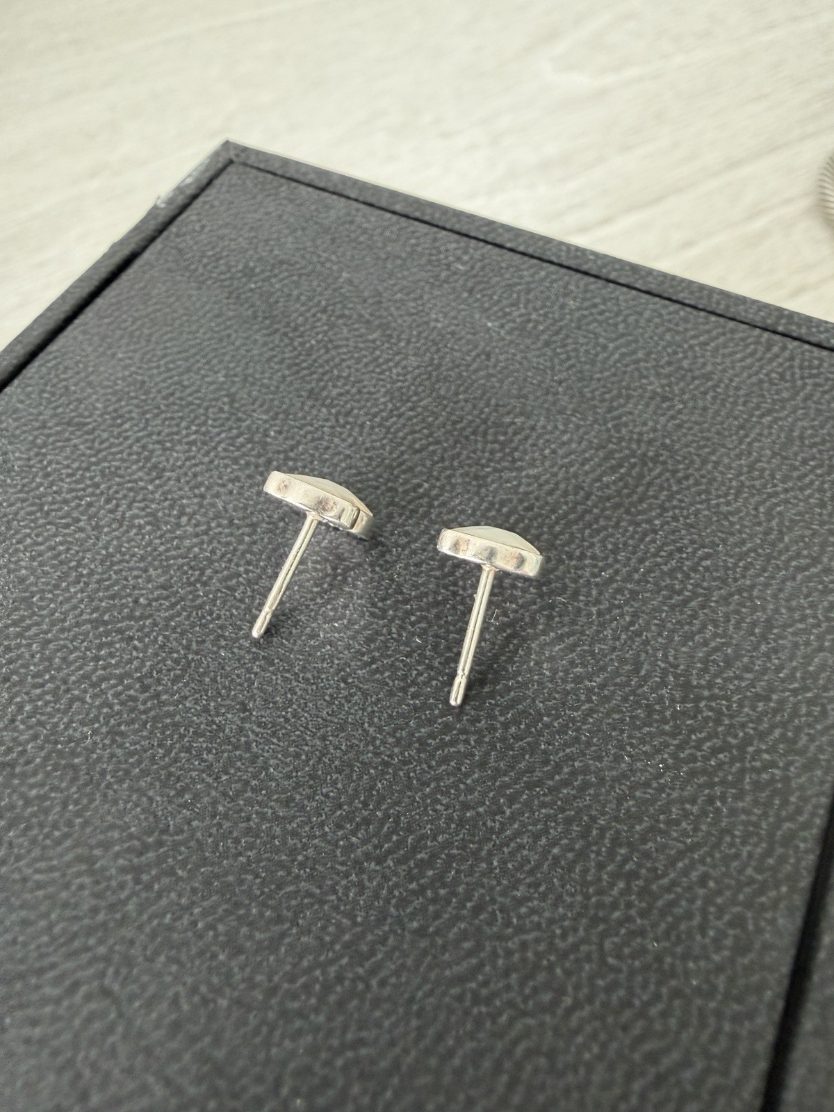 Tous Sterling Silver 925 Earrings Bear Motif Faceted Mother Of Pearl Signed