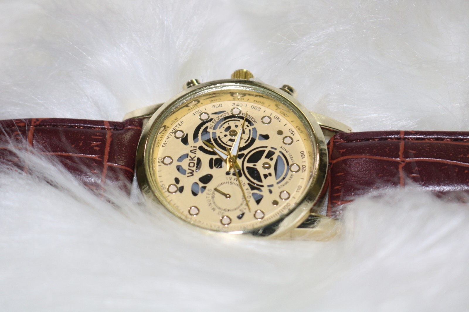 MEN’S HIGH QUALITY FASHION QUARTZ WATCH Overstock Blowout Sale!
