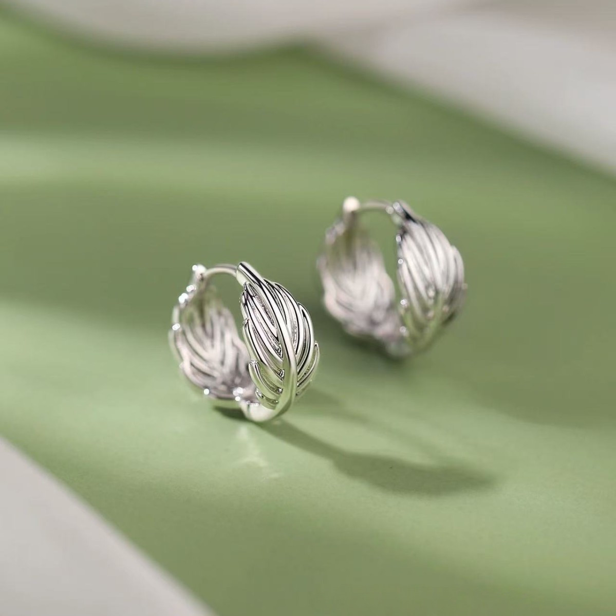 Cute Leaves Small 925 Sterling Silver Hoop Earrings