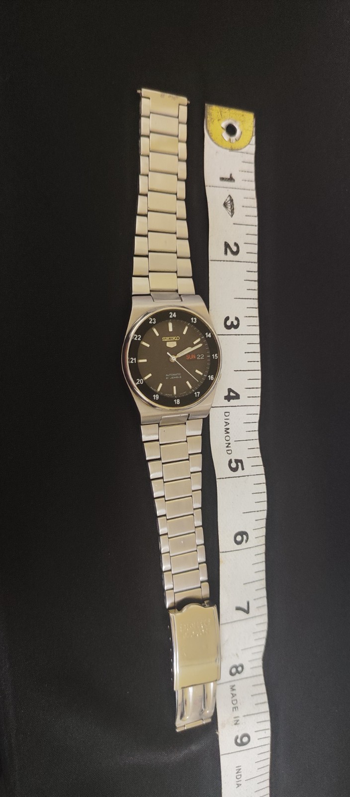 Vintage Seiko 5 Railway Time Automatic Japan Black Pristine 21 Jewels Men Watch.