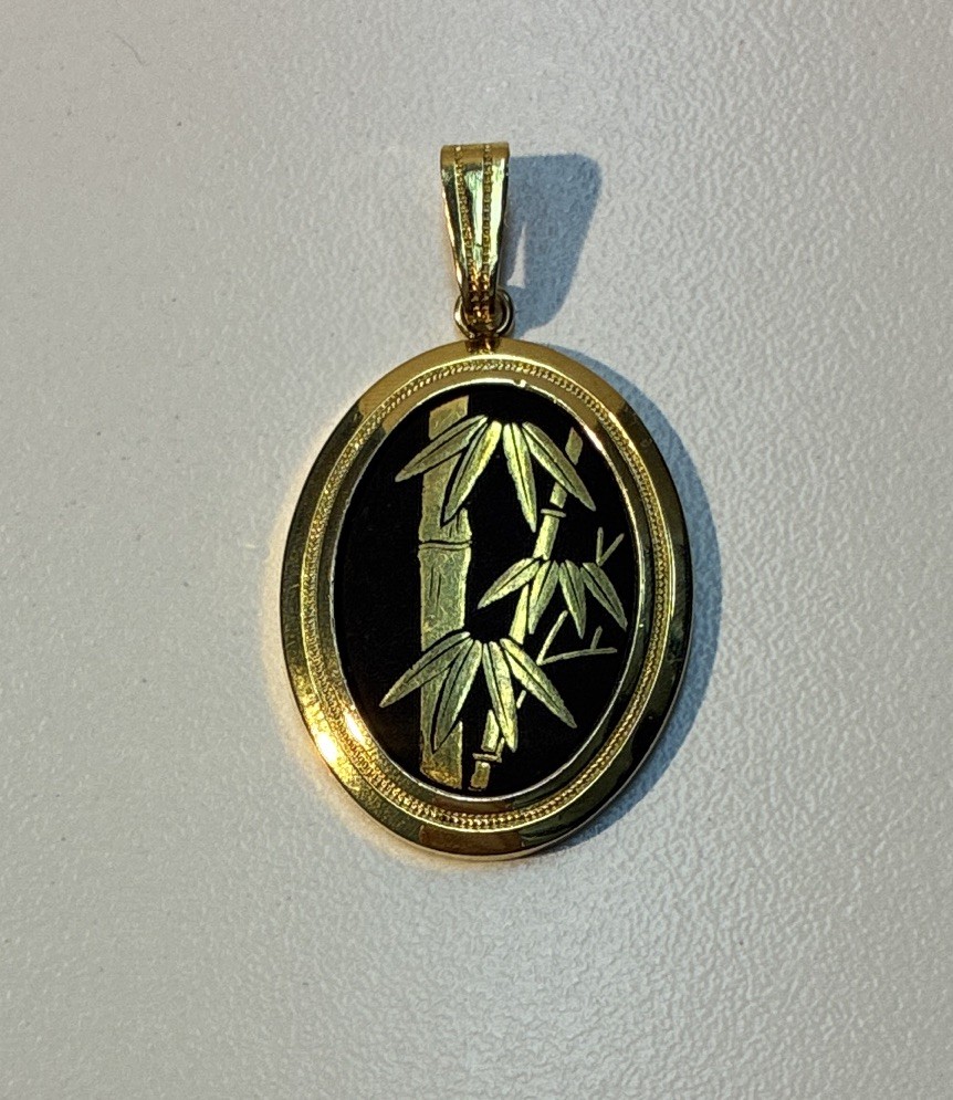 Amita Gold Tone Oval Pendant Black Bamboo Design Metal Nature Theme