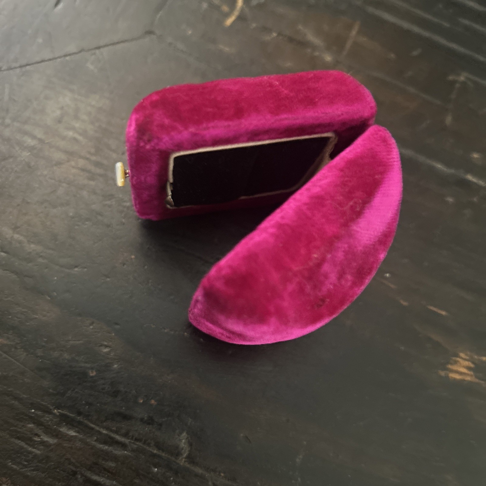 Antique Pink Velvet, Dome Ring Presentation Jewelry Box Push Button Excellent