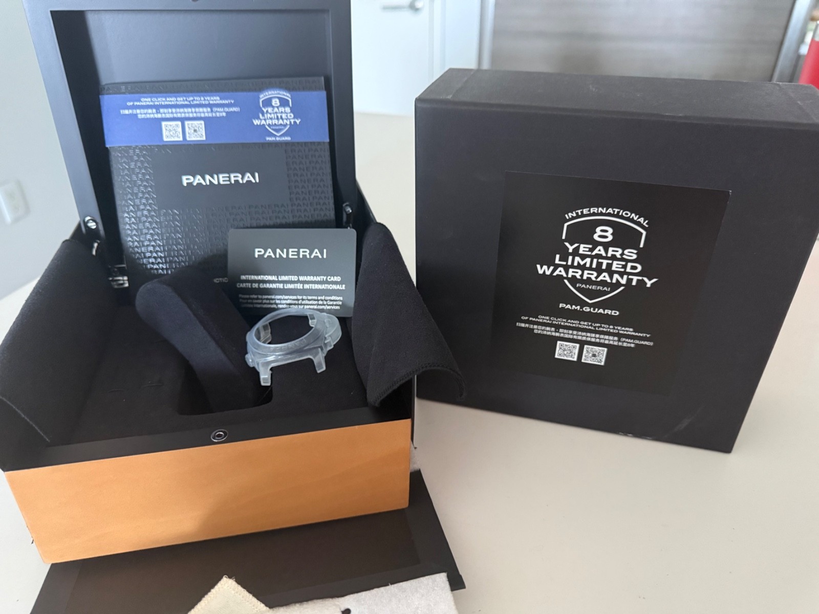 Paneria PAM01314 • Excellent Condition Full set warranty until 2031 & 4 bands