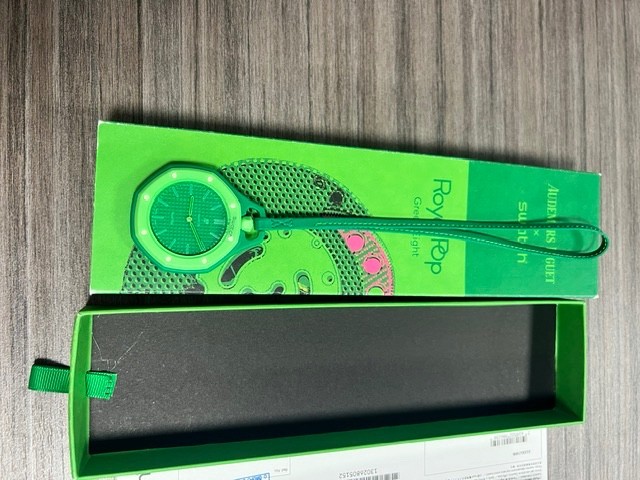 Audemars Piguet Watch Swatch x Audemars Piguet Royal Pop Green Eight PKT watch