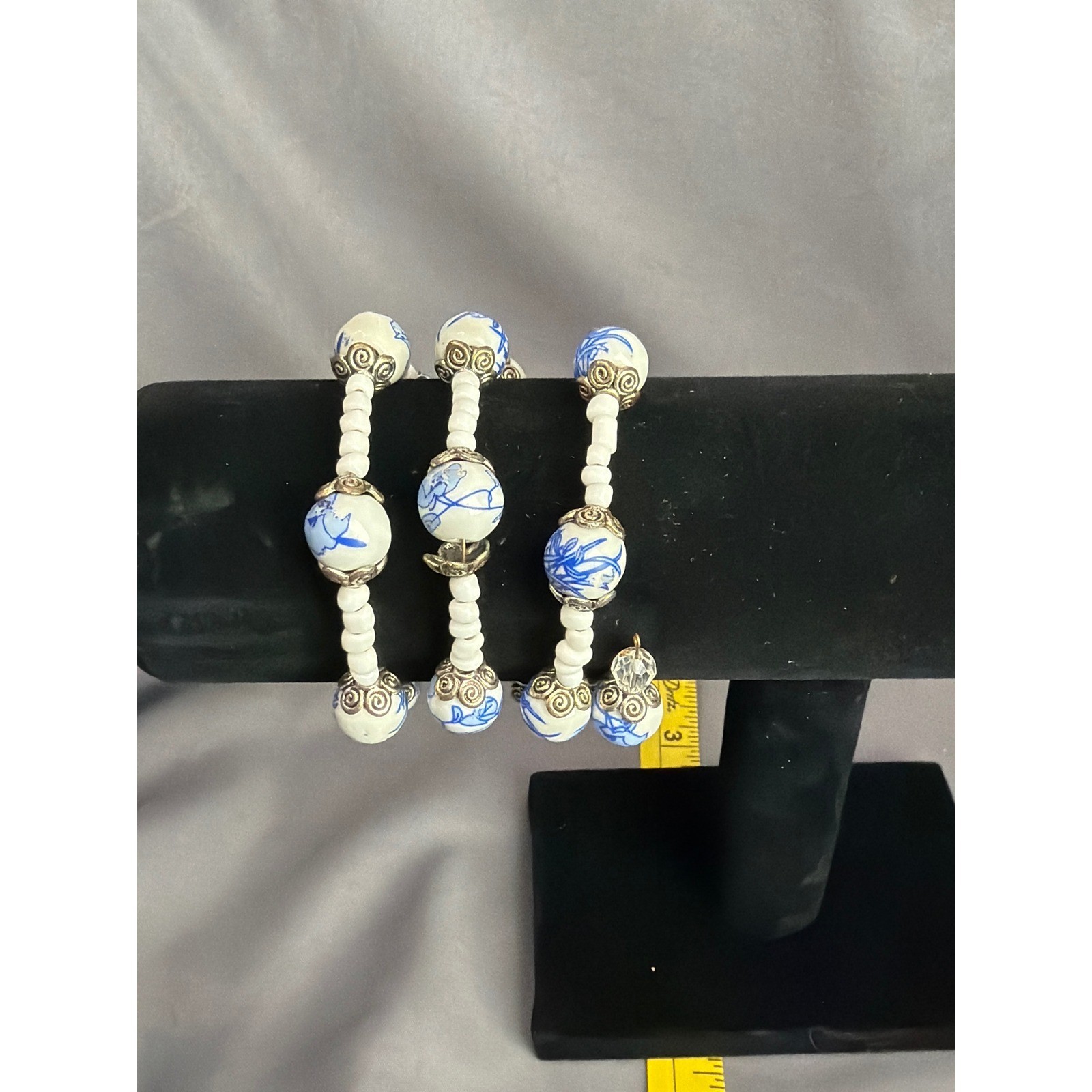 Blue White Chinoiserie Ceramic Beaded Wrap Bracelet Silver Tone Filigree Floral